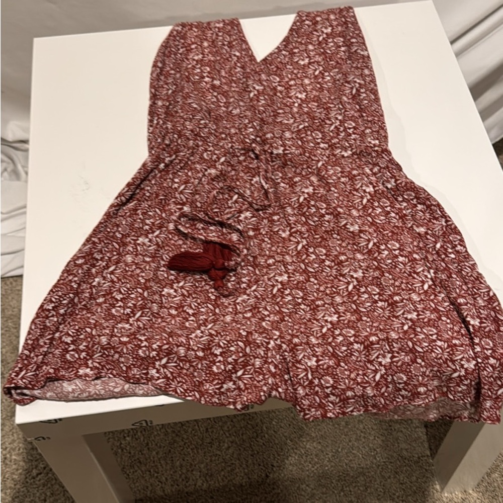 American Eagle Outfitters Red Floral Top